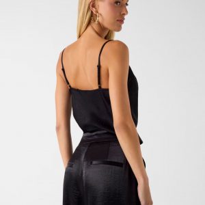 Top GUESS modello W6RH55 WJ732 colore JBLK